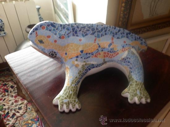 Vintage: SALAMANDRA DE PORCELANA DE GAUD&Iacute; DEL PARQUE G&Uuml;ELL BARCELONA ESPA&Ntilde;A