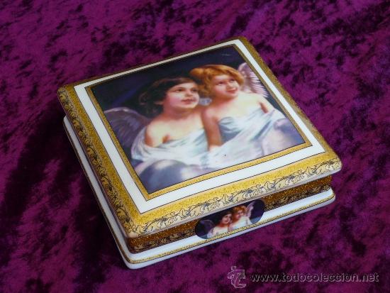 Vintage: JOYERO DE PORCELANA ITALIANA CON DOS ANGELES Y DECORADO EN ORO A MANO TAMA&Ntilde;O 12,5 X12,5