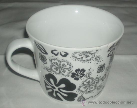 Vintage: taza grande de desayuno dibujos pintados en negro