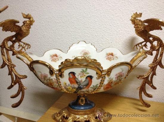 Vintage: CENTRO CERAMICA PINTADA Y BRONCE - Foto 2