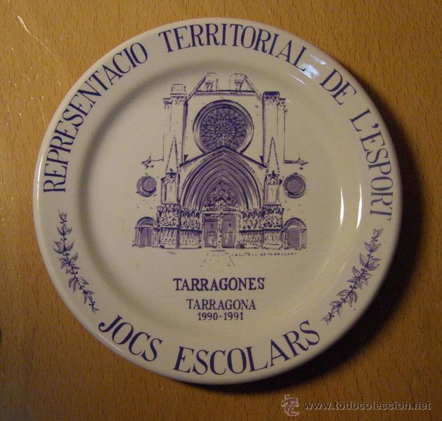 Vintage: Plato Representaci&oacute; territorial de l'esport, Jocs Escolars, Tarragon&eacute;s.