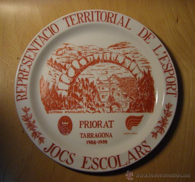 Vintage: Plato Representaci&oacute; territorial de l'esport, Jocs Escolars, Priorat.