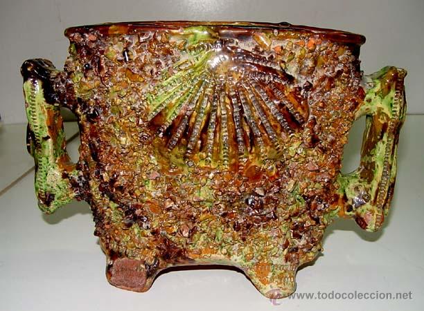Vintage: ANTIGUA Y RARA PIEZA DE CERAMICA ESPA&Ntilde;OLA - NO SE DE DONDE PROCEDE - CON CONCHAS DE SANTIAGO - MIDE