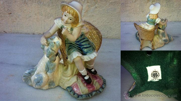 Vintage: Figura de porcelana LEVANTINA  mide 22 cm de alto base 22 x 16 cm para restaurar