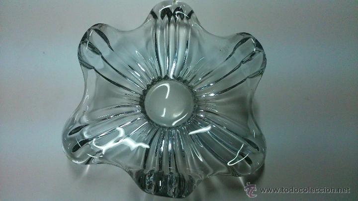 Vintage: Centro de mesa de cristal en forma de flor - Foto 2