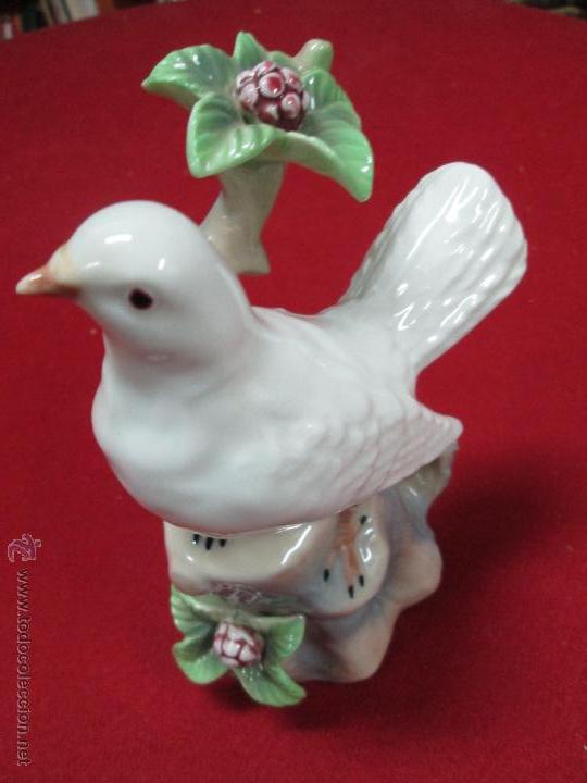 Vintage: ANTIGUA FIGURA DE UNA PALOMA FABRICADA EN PORCELANA ESMALTADA DE CASARES ( VALENCIA ) BUEN ESTADO