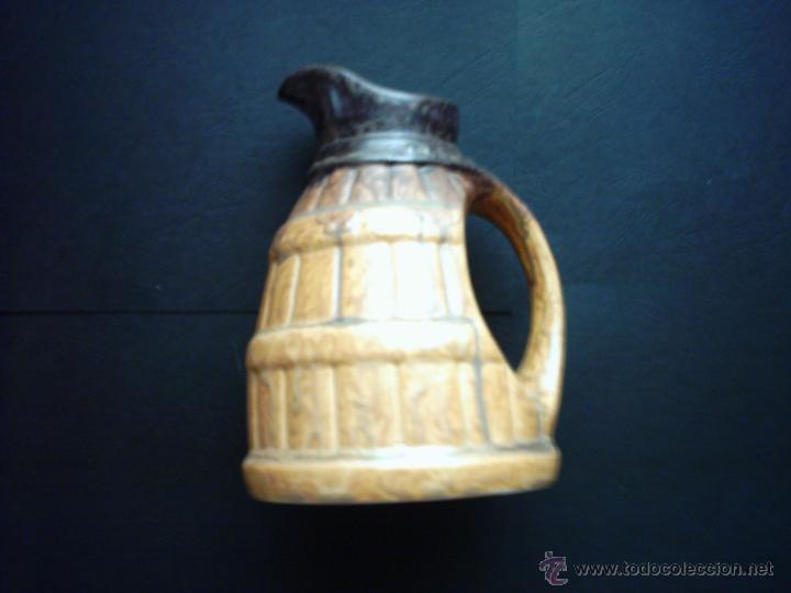 Vintage: JARRA DE CER&Aacute;MICA DE V&Iacute;CTOR NALDA. 18,5 X 13 Cm. Marcas incisas.
