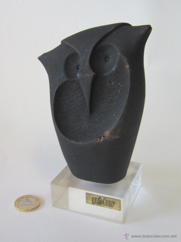 Vintage: BUHO EN CERAMICA CON SELLO EN BASE