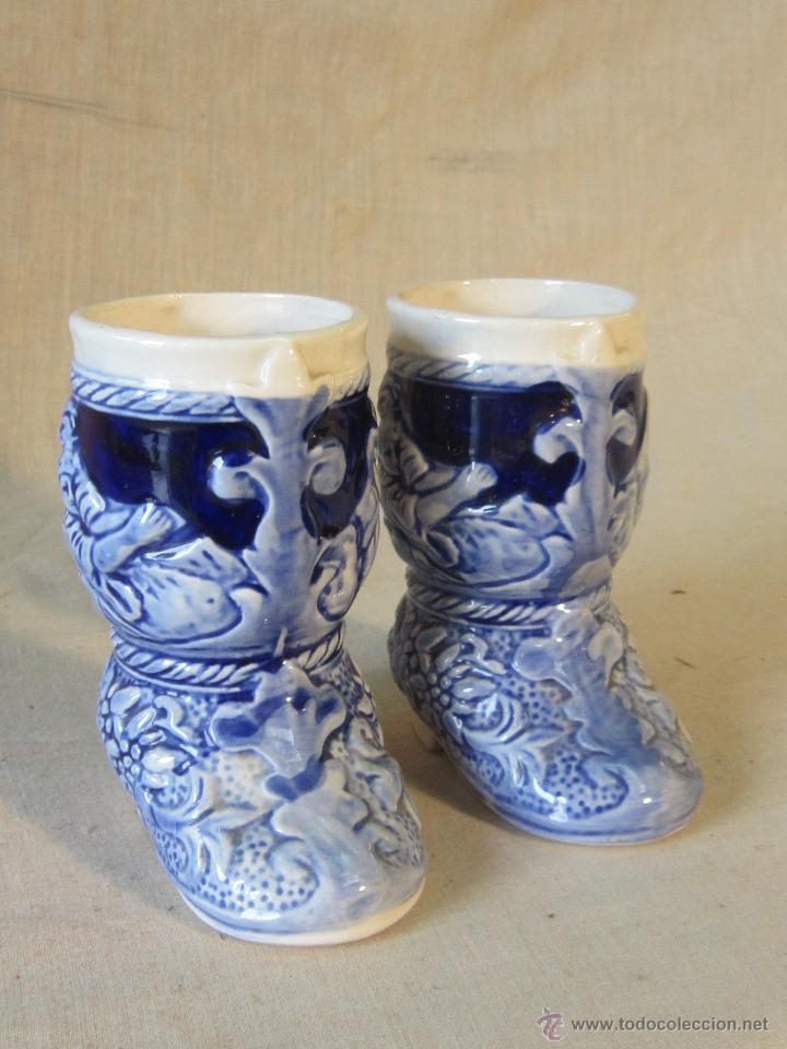 Vintage: pareja de botas en ceramica - Foto 4