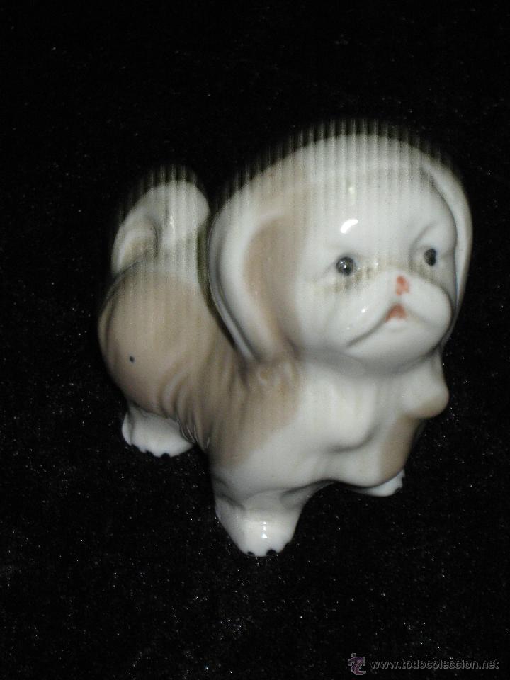 Vintage: FIGURA PERRITO PERRO PEKINES - 7X7 CMS A&Ntilde;OS 80