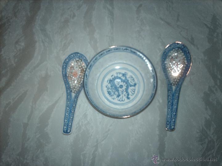 Vintage: PRECIOSO JUEGO DE CUENCO Y 2 CUCHARAS MADE IN CHINA FABRICADO EN MACAU-DIBUJO DRAGON AZUL