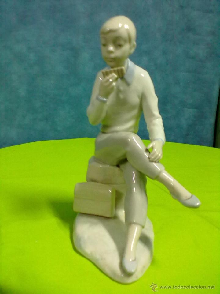 Vintage: FIGURA JOVEN CON ARPA DE BOCA