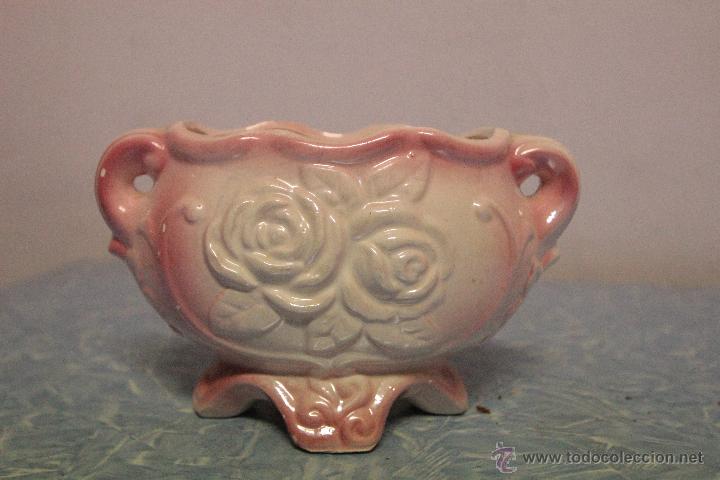 Vintage: PEQUE&Ntilde;O FLORERO O CENTRO DE PORCELANA