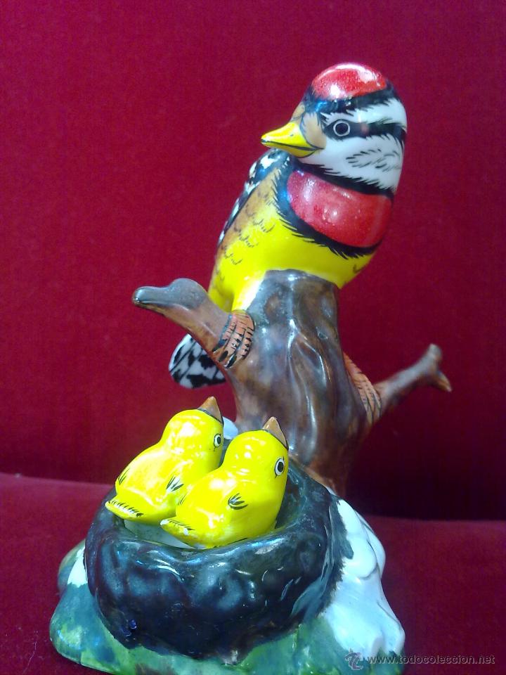 Vintage: P&aacute;jaro de porcelana pintado a mano