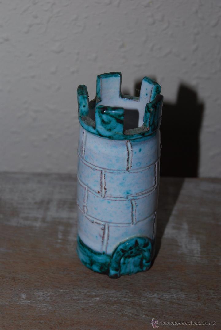 Vintage: TORRE DE BARRO ESMALTADO