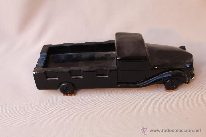 Vintage: camion en ceramica de manises