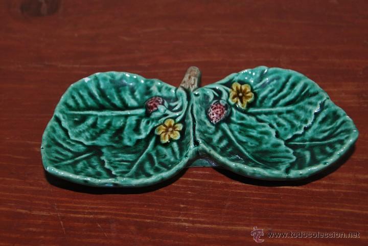 Vintage: PEQUE&Ntilde;A BANDEJA DE CER&Aacute;MICA PORTUGUESA - HOJAS, FLORES Y FRUTAS - PLATO - PORTUGAL