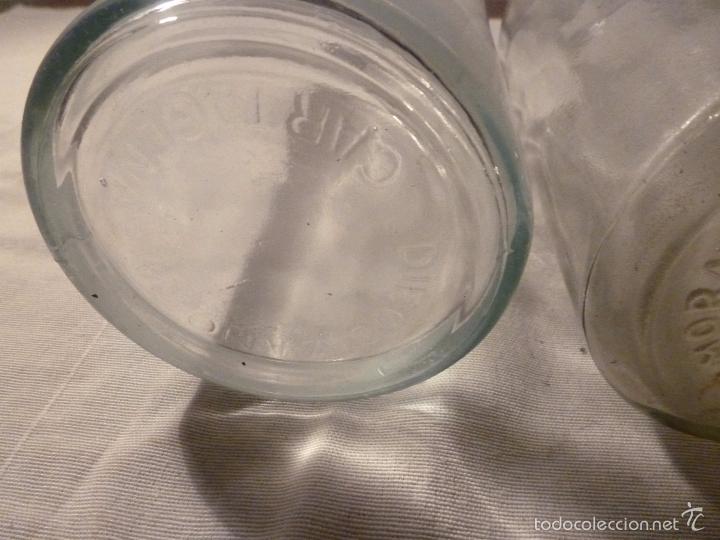 Vintage: dos botellas de cristal - Foto 3