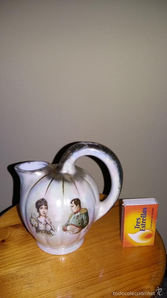 Vintage: Lechero antigua de porcelana en estilo NAPOLEON Y JOSEFINA