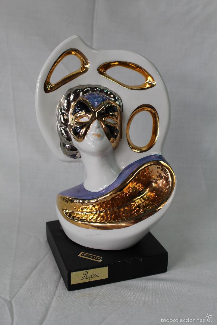 Vintage: figura mascara benecia en porcelana y oro de ley de la firma regina - valencia