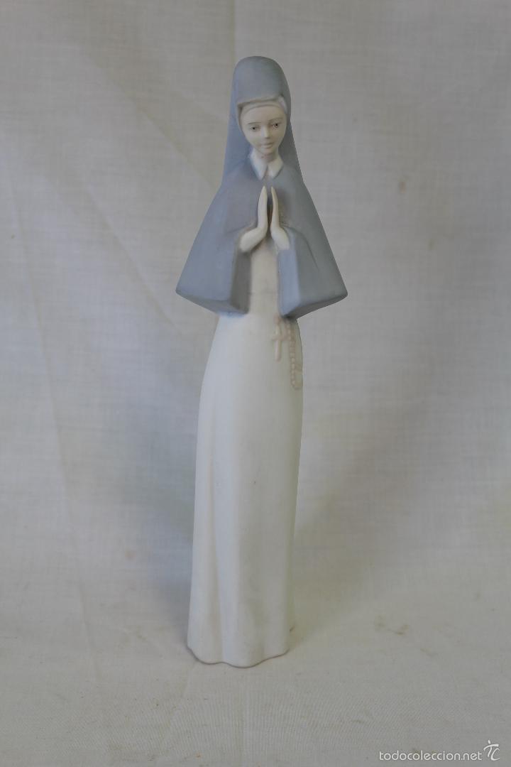 Vintage: figura de monja en porcelana miquel - requena