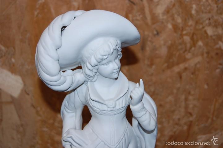 Vintage: DAMA DE &Eacute;POCA EN PORCELANA DE BISCUIT - Foto 1