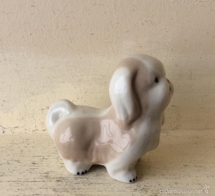 Vintage: PERRO PEQUIN&Eacute;S DE PORCELANA A&Ntilde;OS 60