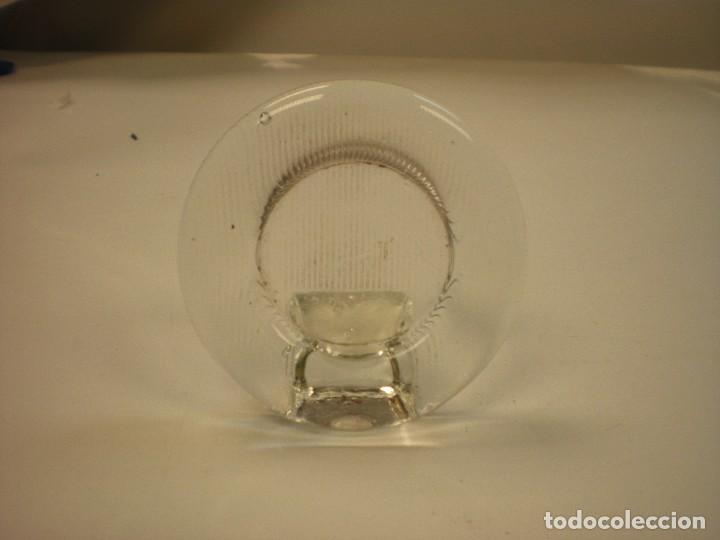 Vintage: Portafoto en cristal de di&aacute;metro 8cm y anchura 2cm
