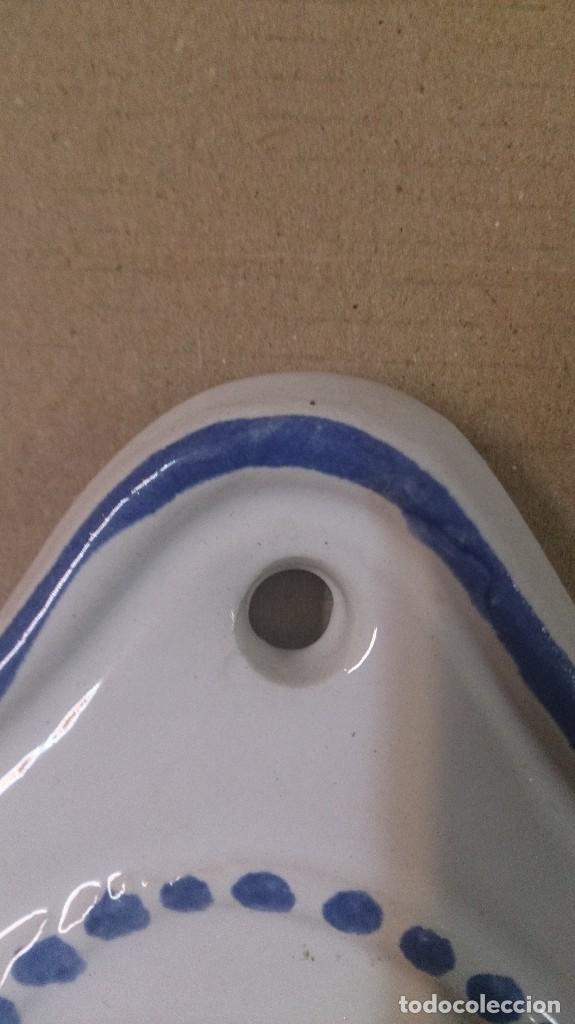Vintage: Pila benditera en ceramica - Foto 3