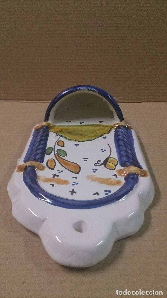 Vintage: Pila benditera en ceramica - Foto 2