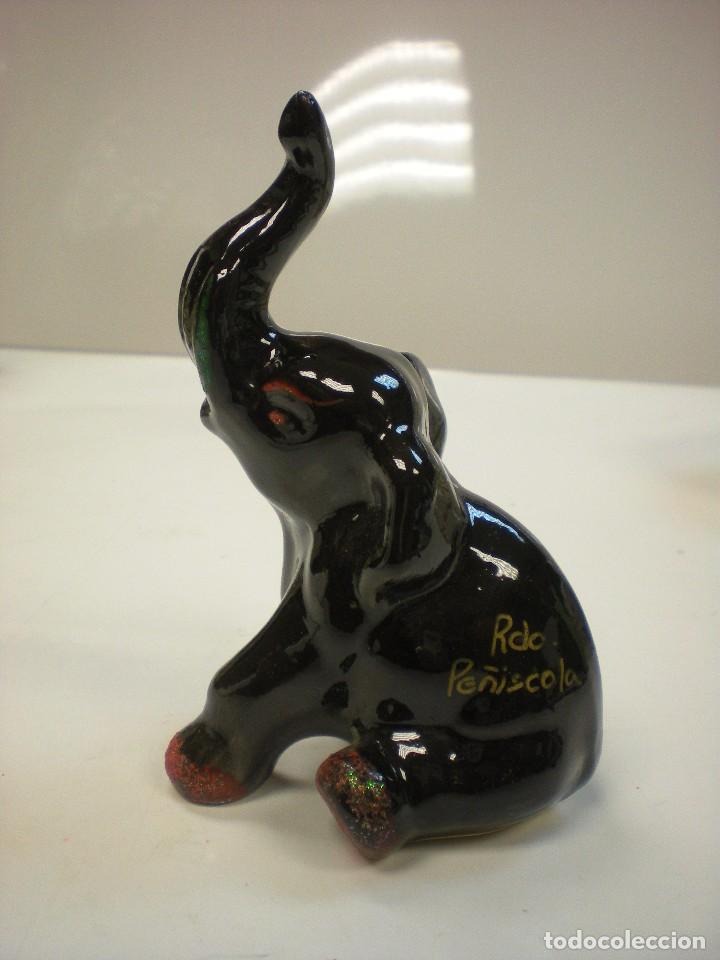 Vintage: elefante en porcelana recuerdo de pe&ntilde;&iacute;scola, 9x9x14cm