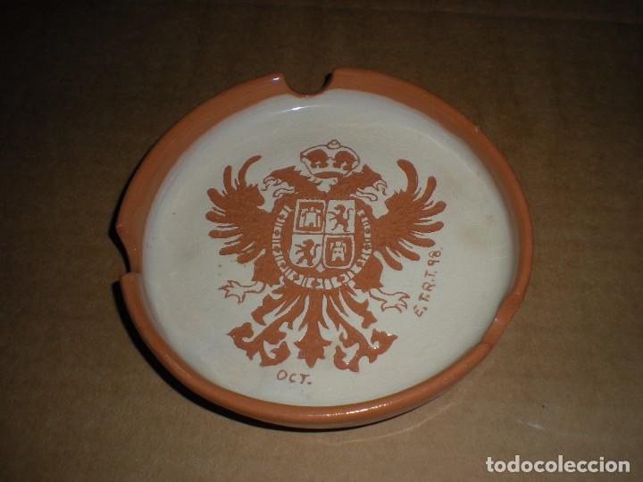 Vintage: cenicero barro hecho a mano, inscripci&oacute;n ETRT 98, di&aacute;metro 10cm