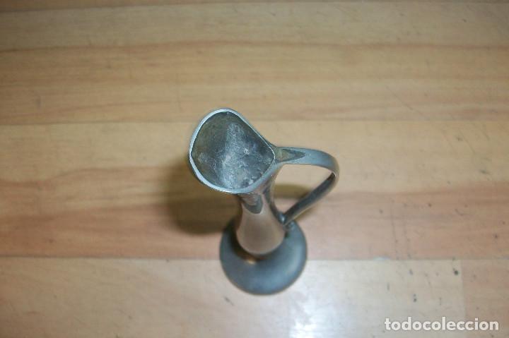 Vintage: ANTIGUO FLORERO DE METAL - Foto 3