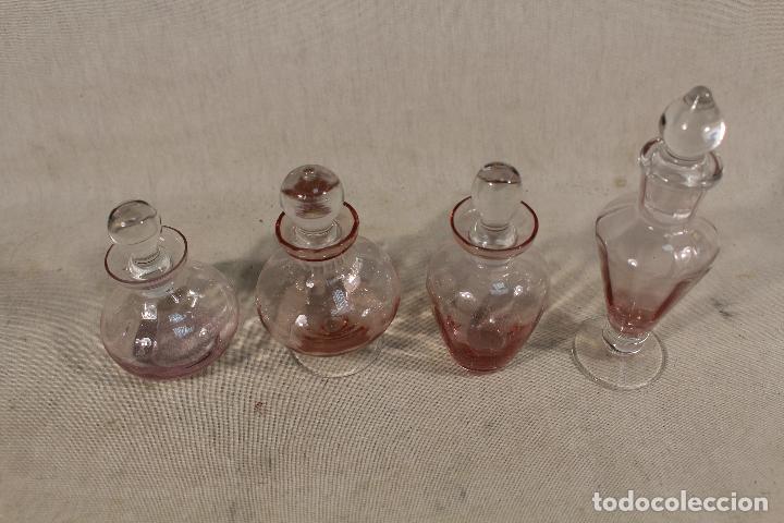Vintage: set de 4 perfumeros en cristal rosa - Foto 5