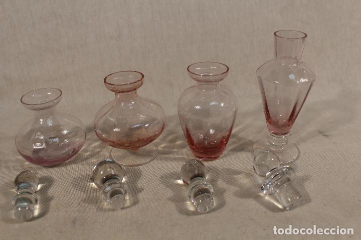 Vintage: set de 4 perfumeros en cristal rosa - Foto 7