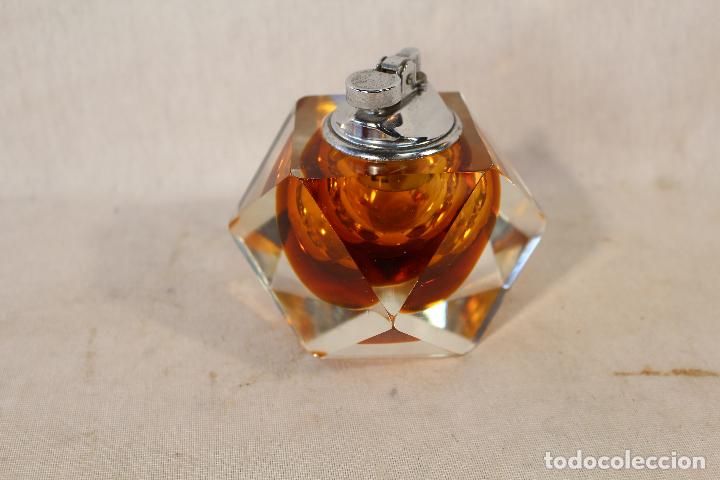Vintage: encendedor vintage en cristal ambar