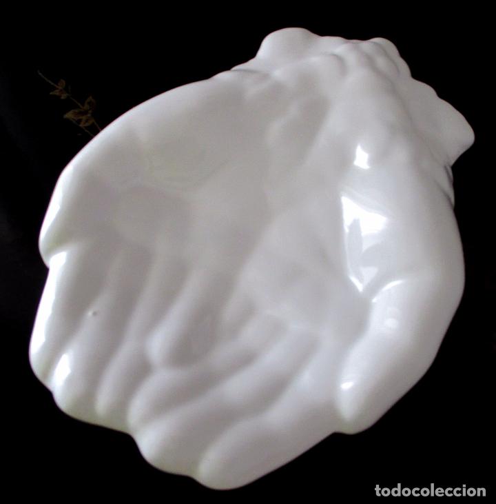 Vintage: JABONERA DE PORCELANA. MANOS.