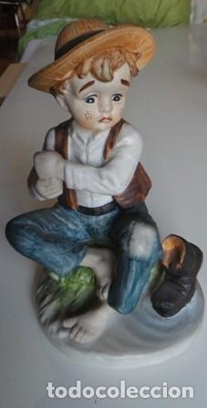 Vintage: Figura de ni&ntilde;o en porcelana. Jap&oacute;n