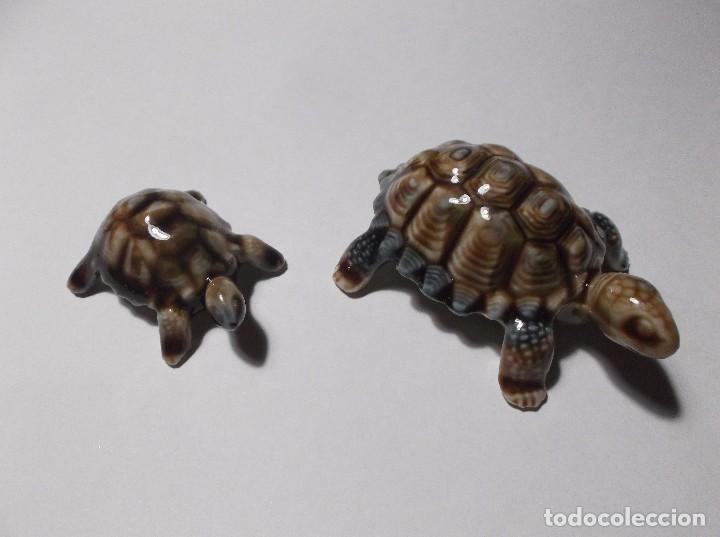 Vintage: PAREJA DE TORTUGAS DE CERAMICA - WADE.