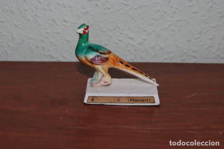 Vintage: PEQUE&Ntilde;A FIGURA DE PORCELANA - FAIS&Aacute;N COM&Uacute;N - A&Ntilde;OS 60