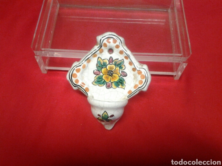 Vintage: Benditera antigua de porcelana floral
