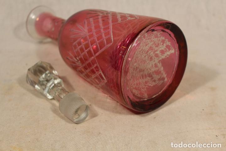 Vintage: botella en cristal tallado - Foto 5