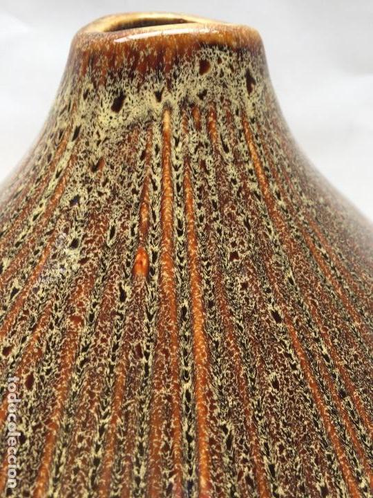 Vintage: JARRON DE CERAMICA  VIDRIADA , 1980 .