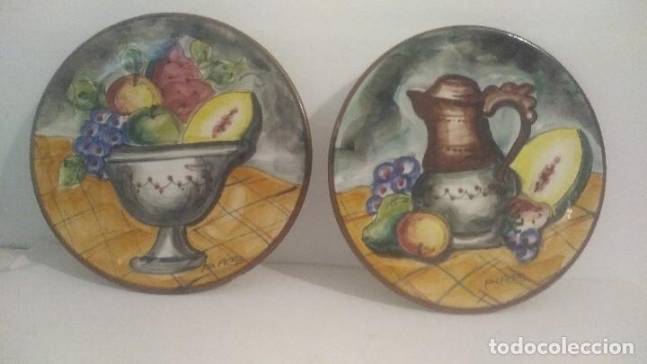 Vintage: dos platos de Manises - Foto 1