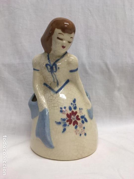 Vintage: Figura cer&aacute;mica florero o cubiertos
