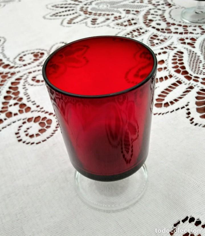 Vintage: 4 copas originales años 60 rojas rubí vintage diámetro 5 cm altura 9,2 cm IMPECABLE ESTADO - Foto 5 - 117446679