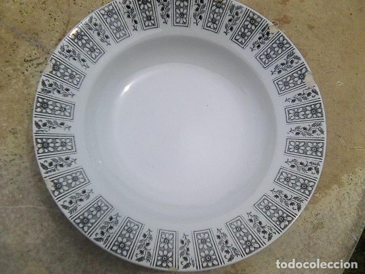 Vintage: Plato de cer&aacute;mica de la casa Vargas - segovia a&ntilde;os 60&acute;s - decorado a mano