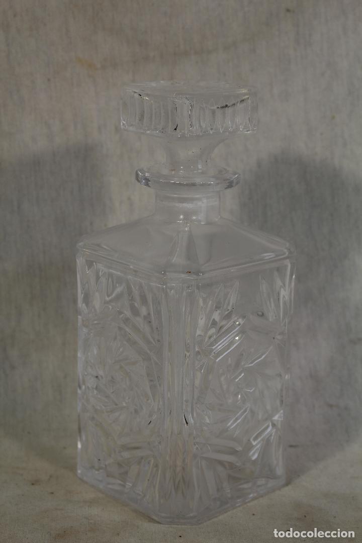 Vintage: botella licorera de cristal - Foto 1
