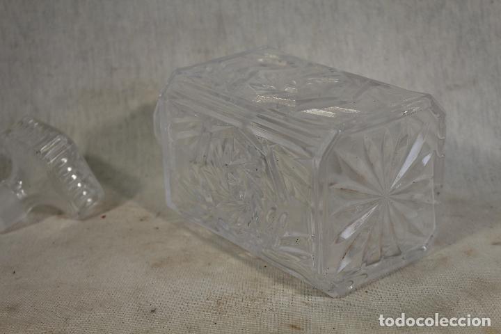 Vintage: botella licorera de cristal - Foto 2