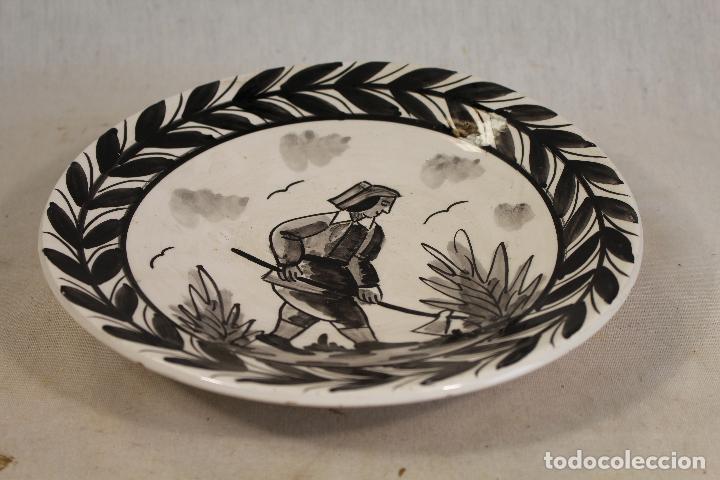 Vintage: plato de ceramica - Foto 2